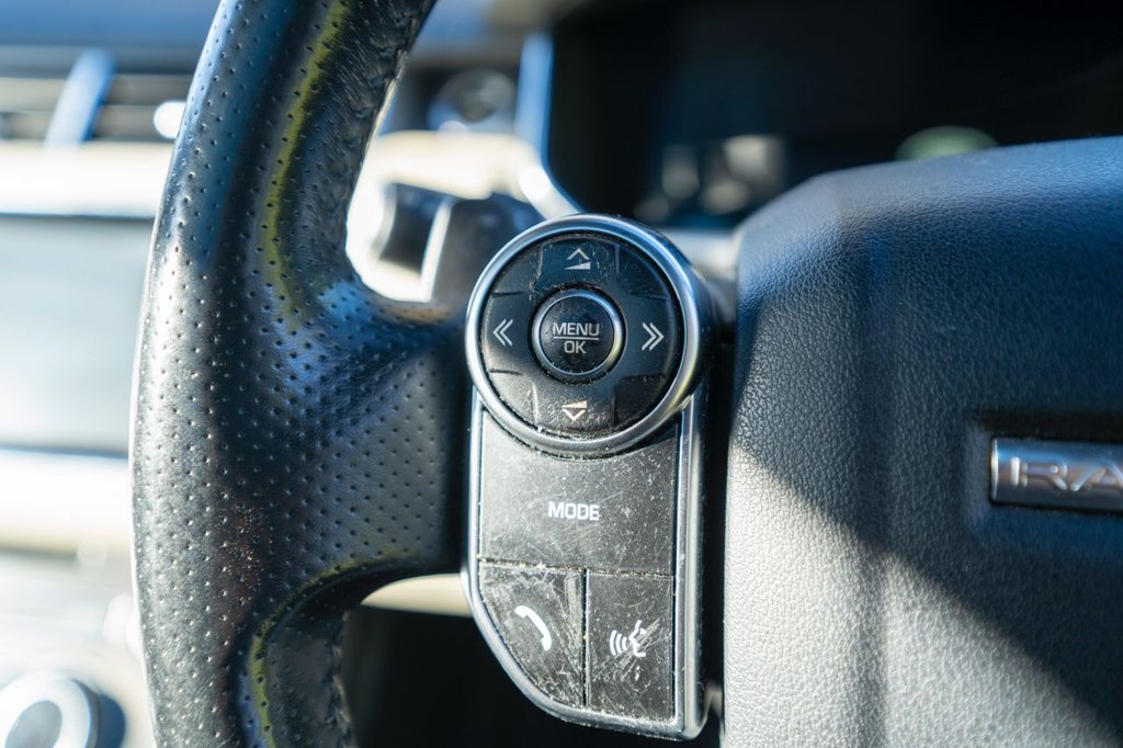 Used Land Rover Range Rover Sport 2015 for sale - 76617914: Photo 13