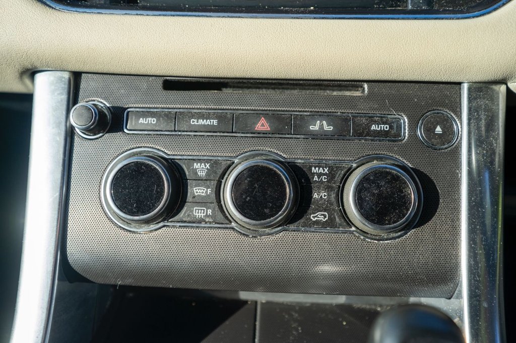 Used Land Rover Range Rover Sport 2015 for sale - 76617914: Photo 18