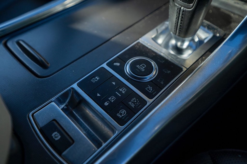 Used Land Rover Range Rover Sport 2015 for sale - 76617914: Photo 20