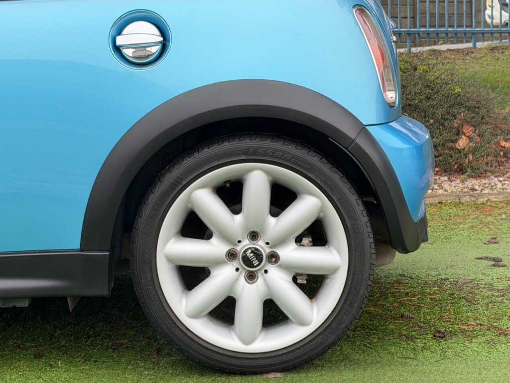 Used MINI Hatch 2004 for sale - 77755247: Photo 4