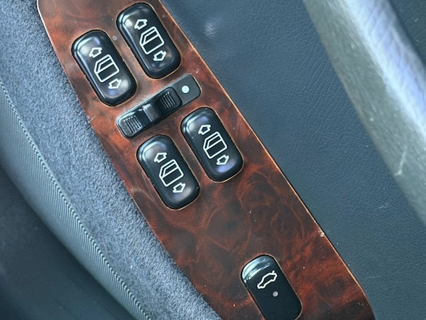 Used Mercedes-Benz S-Class 2001 for sale - 76038628: Photo 17