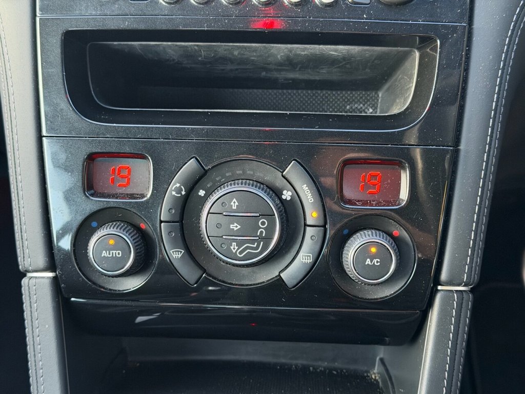 Used Peugeot RCZ 2013 for sale - 76820841: Photo 19