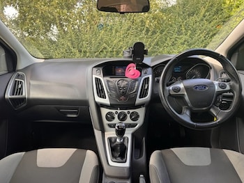 Used Ford Focus 2013 for sale - 75911249: Photo