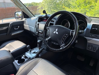 Used Mitsubishi Shogun 2015 for sale - 79155520: Photo