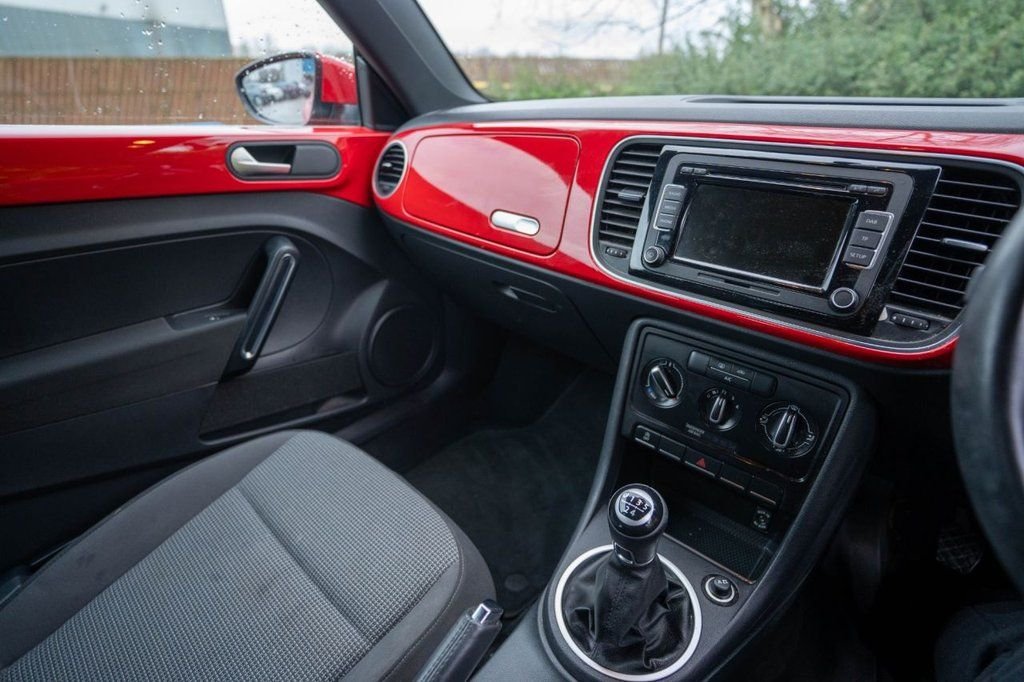 Used Volkswagen Beetle 2015 for sale - 76941522: Photo 10