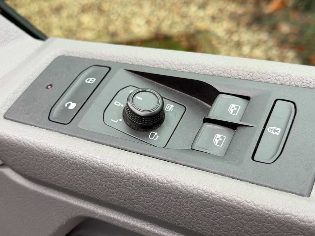 Used Volkswagen Transporter 2020 for sale - 77250495: Photo 17