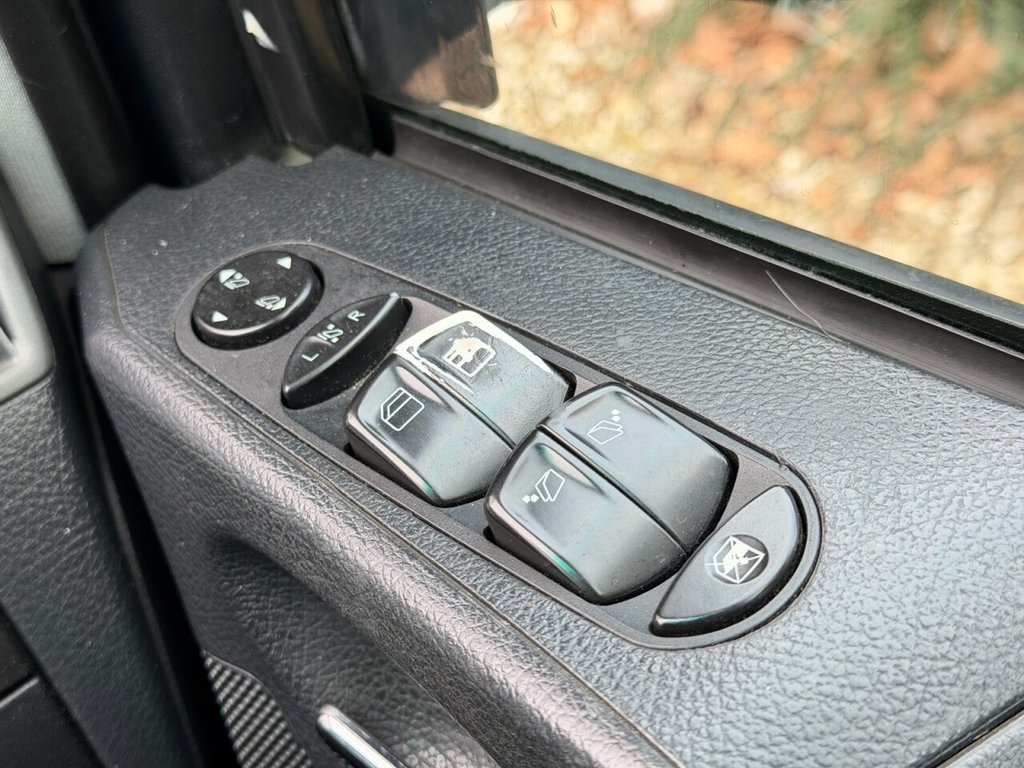 Used Mercedes-Benz Viano 2011 for sale - 77512434: Photo 21