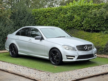 Used Mercedes-Benz C Class 2014 for sale - 76333985: Photo