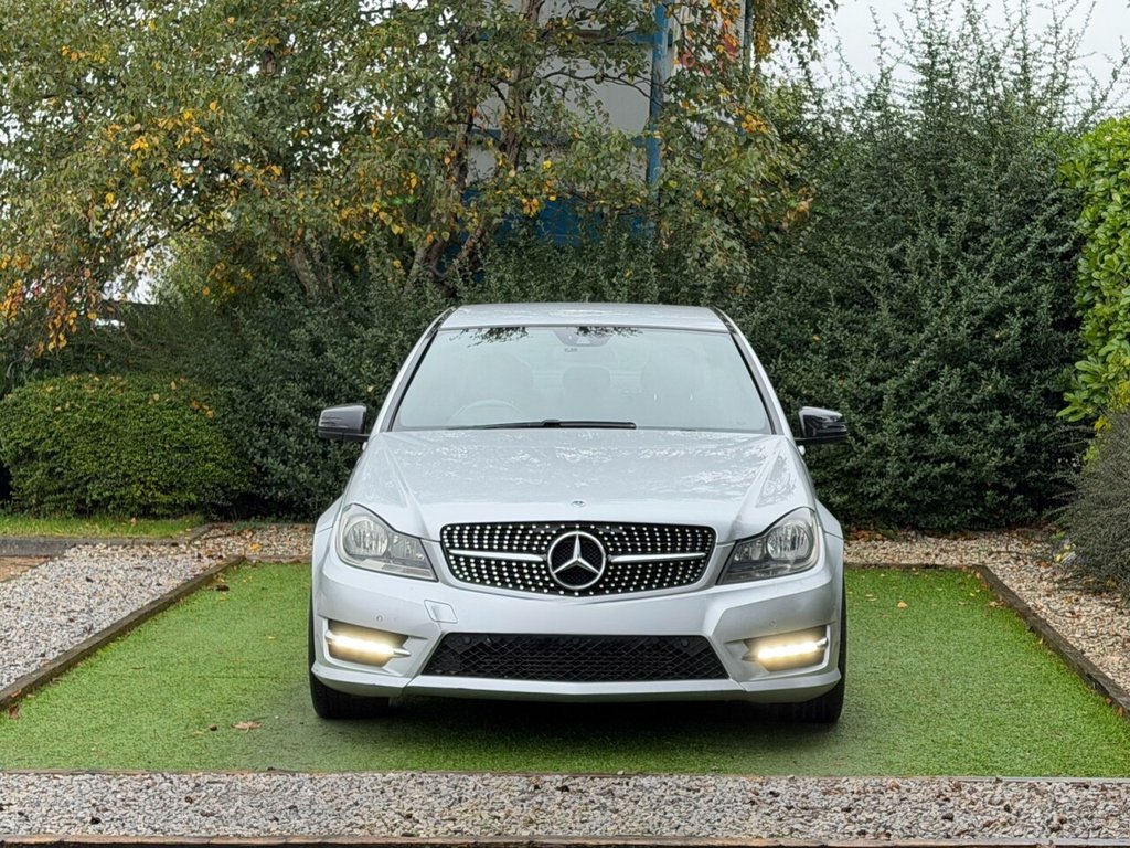 Used Mercedes-Benz C Class 2014 for sale - 76333985: Photo 8