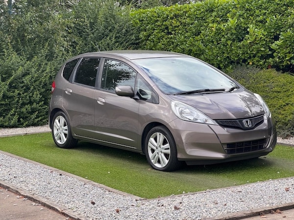 Used Honda Jazz 2014 for sale - 75619548: Photo 1