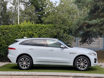 Used Jaguar F-Pace 2019 for sale - 75527421: Photo