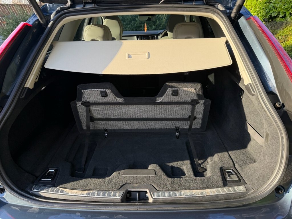 Used Volvo V90 2019 for sale - 76923777: Photo 17