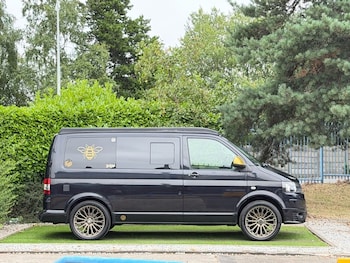 Used Volkswagen Transporter 2015 for sale - 79300156: Photo
