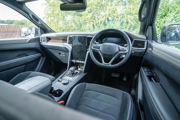 Used Volkswagen Amarok 2024 for sale - 75211692: Photo 12