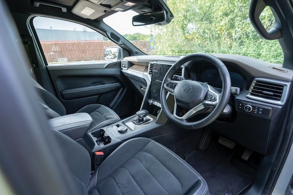 Used Volkswagen Amarok 2024 for sale - 75211692: Photo 14