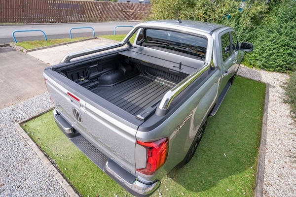 Used Volkswagen Amarok 2024 for sale - 75211692: Photo 8