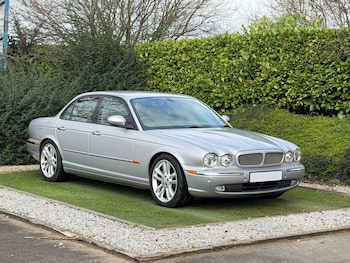 Used Jaguar XJ 2004 for sale - 77849913: Photo