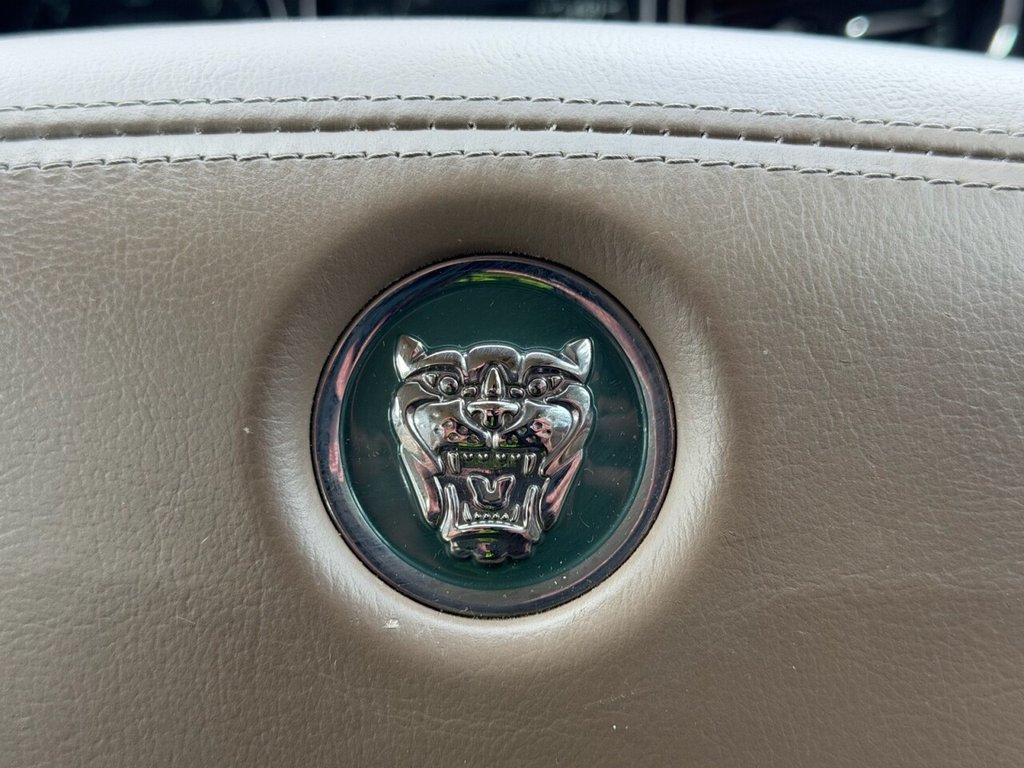 Used Jaguar XJ 2004 for sale - 77849913: Photo 20