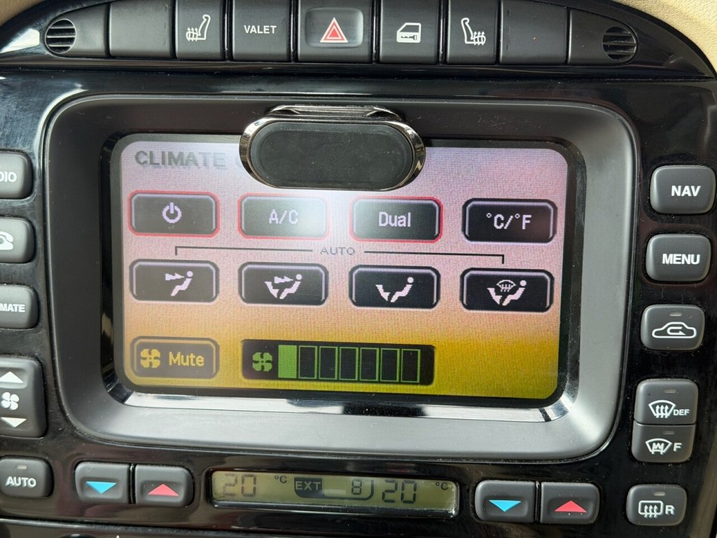 Used Jaguar XJ 2004 for sale - 77849913: Photo 21