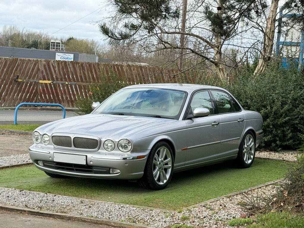 Used Jaguar XJ 2004 for sale - 77849913: Photo 7