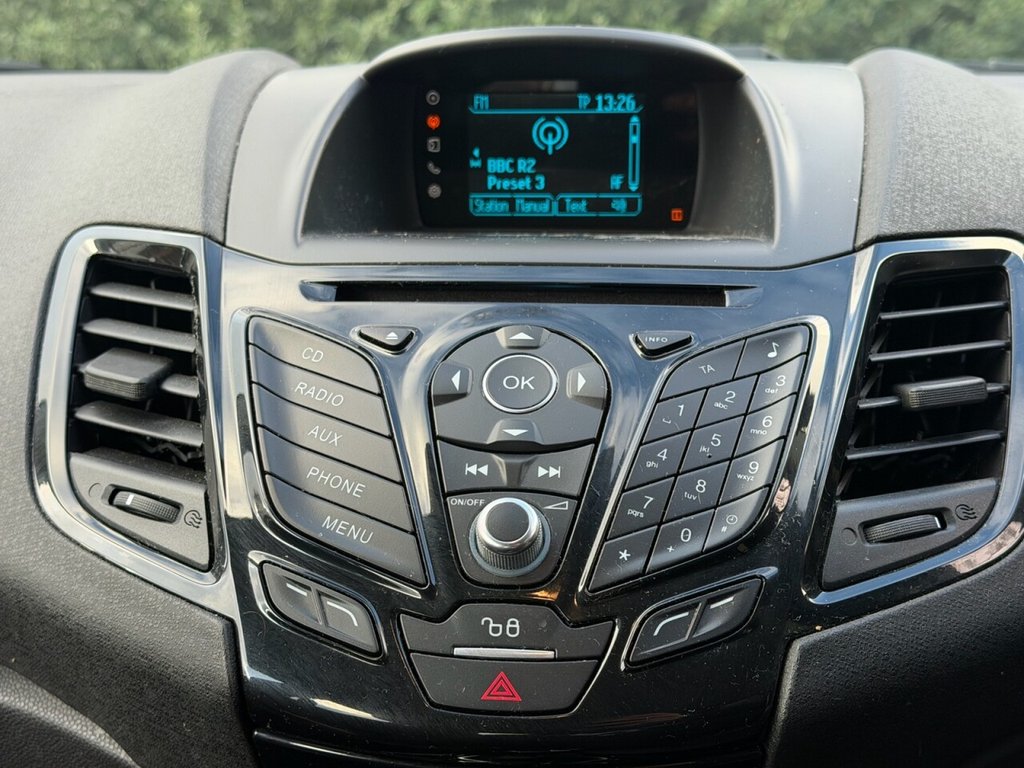 Used Ford Fiesta 2015 for sale - 76923574: Photo 15