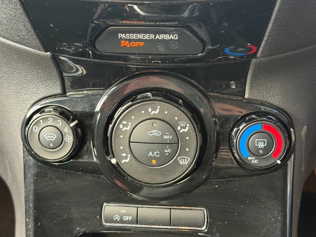 Used Ford Fiesta 2015 for sale - 76923574: Photo 16