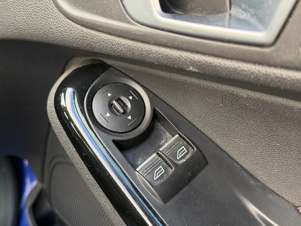 Used Ford Fiesta 2015 for sale - 76923574: Photo 17