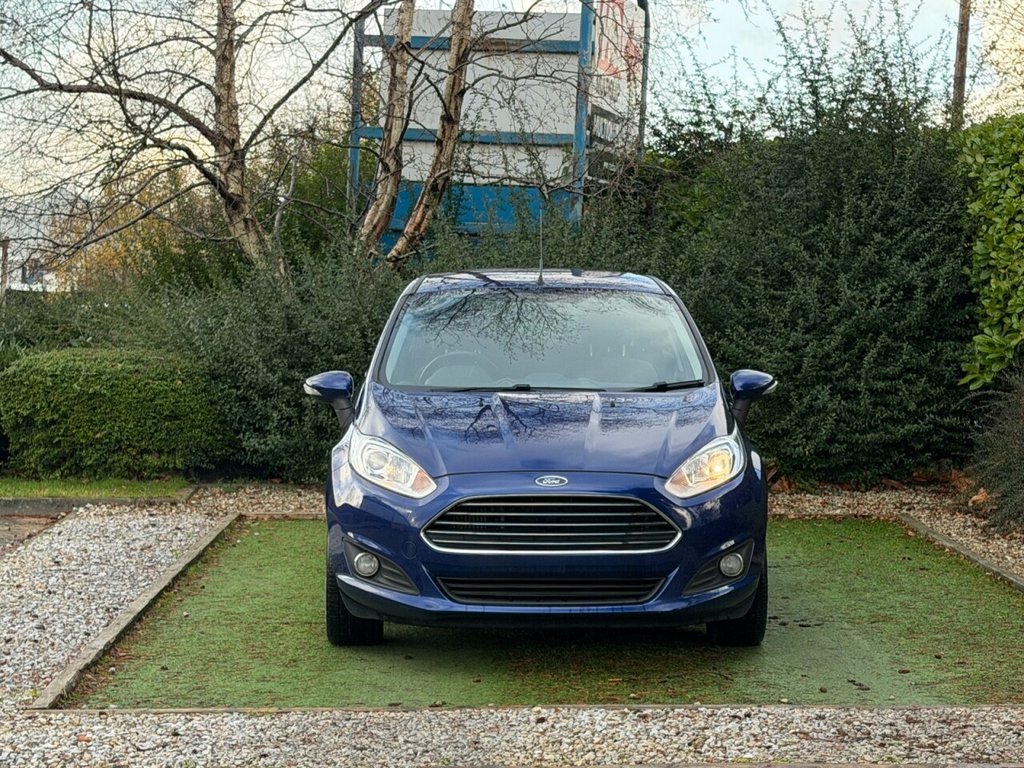 Used Ford Fiesta 2015 for sale - 76923574: Photo 5