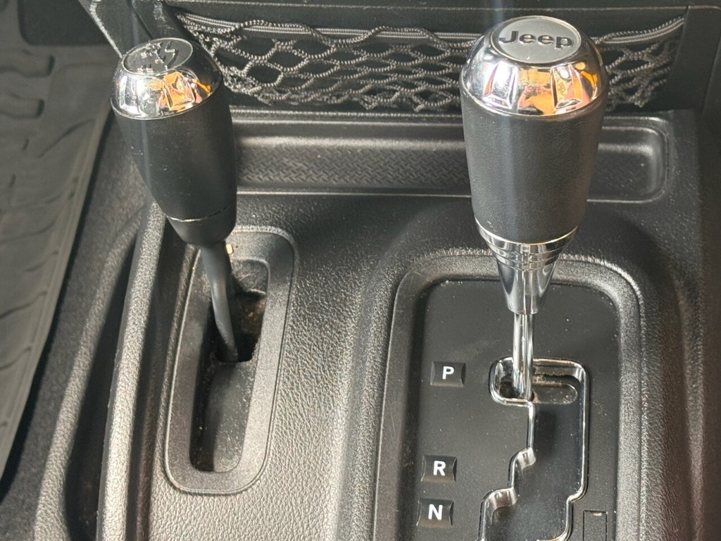 Used Jeep Wrangler 2015 for sale - 77165878: Photo 30