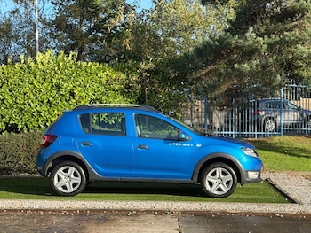 Used Dacia Sandero Stepway 2015 for sale - 76570291: Photo