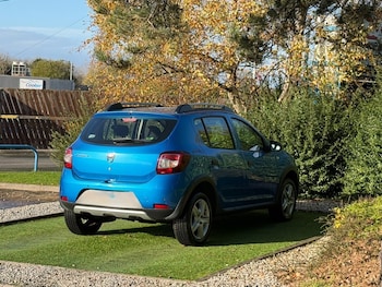 Used Dacia Sandero Stepway 2015 for sale - 76570291: Photo