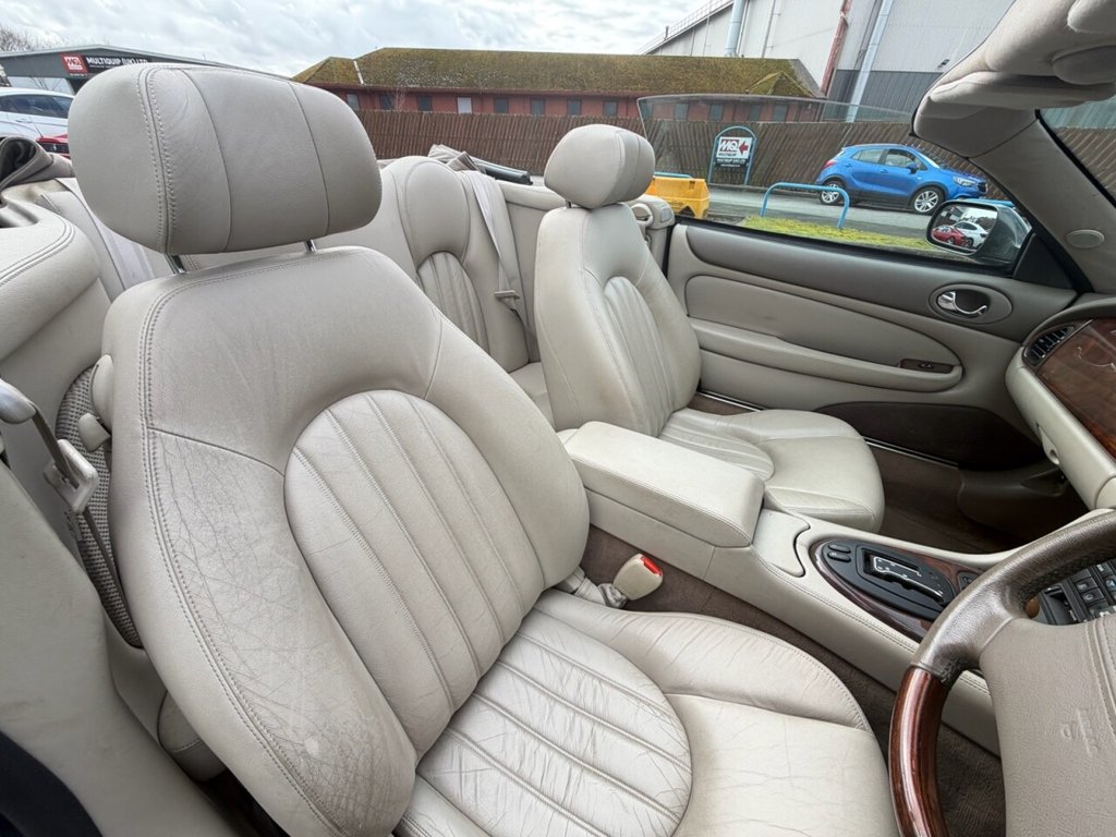 Used Jaguar XK8 2004 for sale - 77673508: Photo 19
