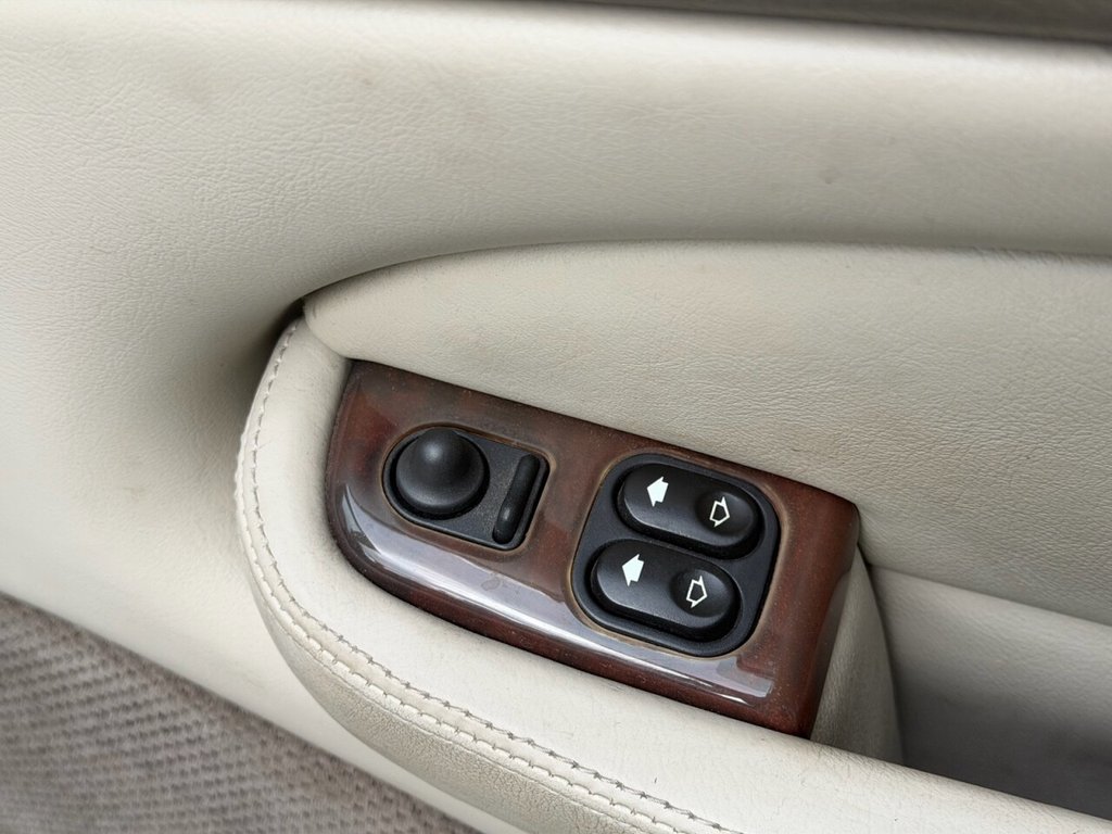 Used Jaguar XK8 2004 for sale - 77673508: Photo 21