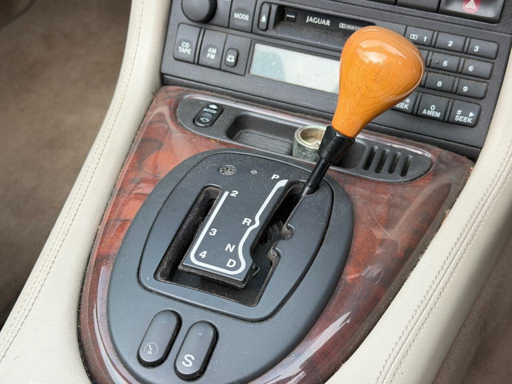 Used Jaguar XK8 2004 for sale - 77673508: Photo 25