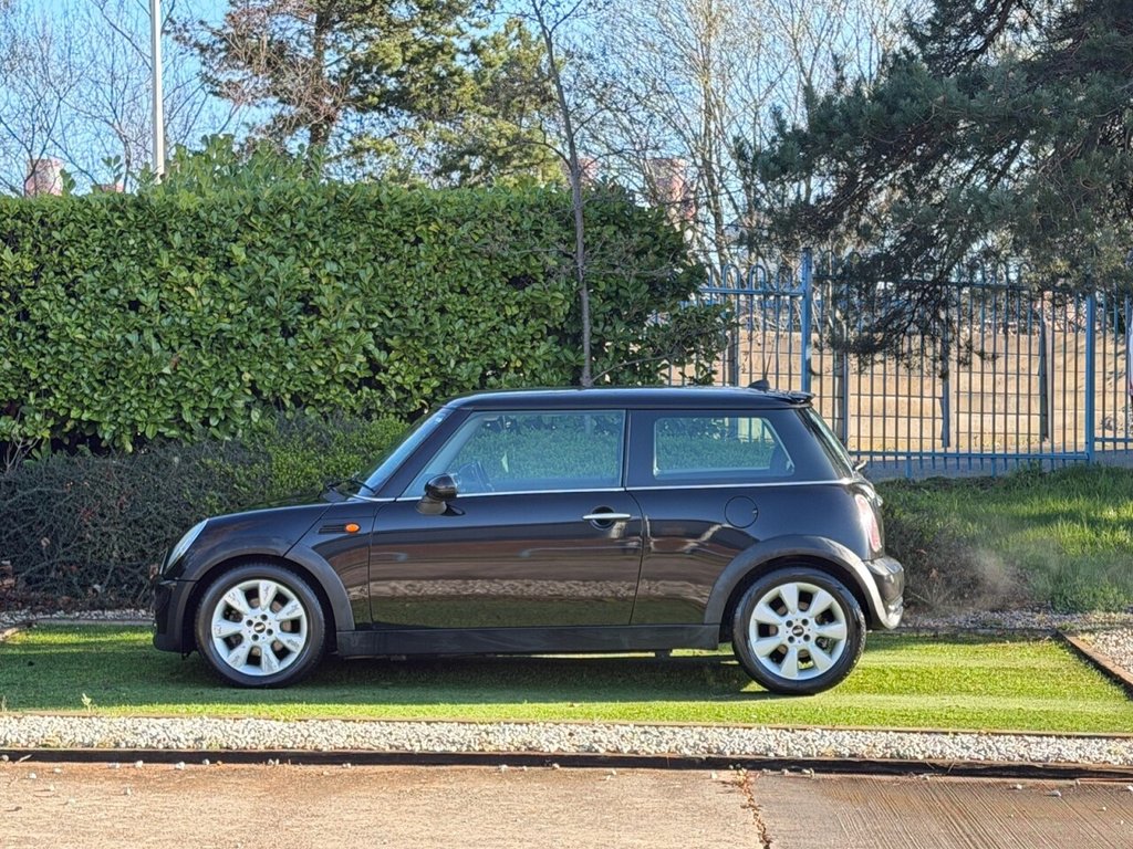 Used MINI Hatch 2004 for sale - 78117563: Photo 16