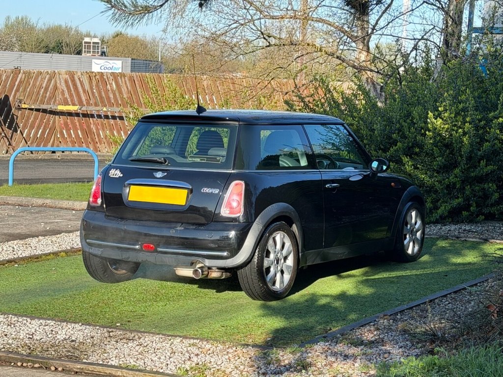 Used MINI Hatch 2004 for sale - 78117563: Photo 7