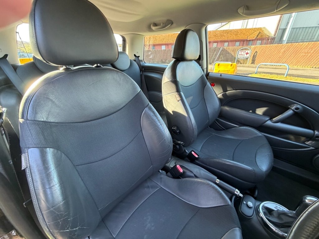 Used MINI Hatch 2004 for sale - 78117563: Photo 9