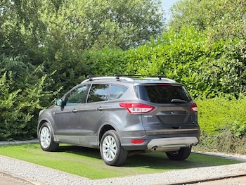 Used Ford Kuga 2015 for sale - 79300227: Photo