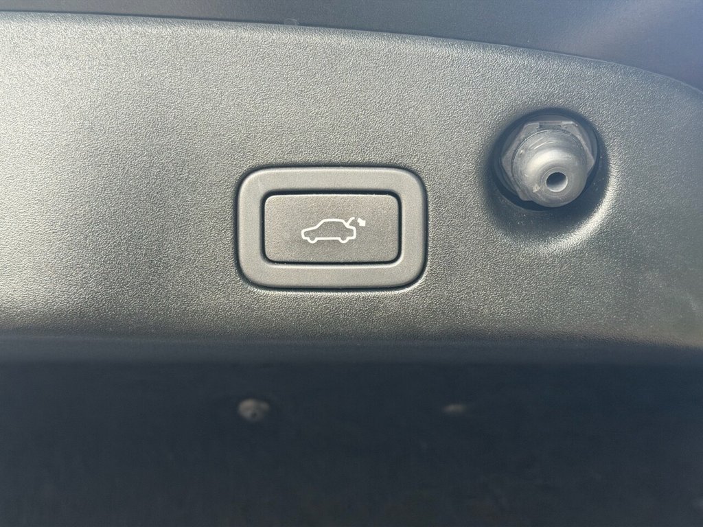 Used Jaguar XJ 2014 for sale - 76430257: Photo 32