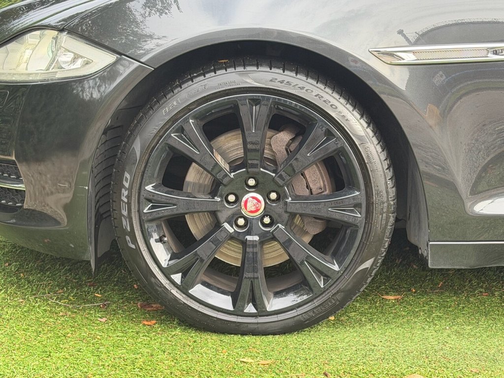 Used Jaguar XJ 2014 for sale - 76430257: Photo 9