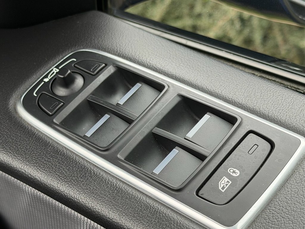 Used Jaguar F-Pace 2017 for sale - 76241447: Photo 18