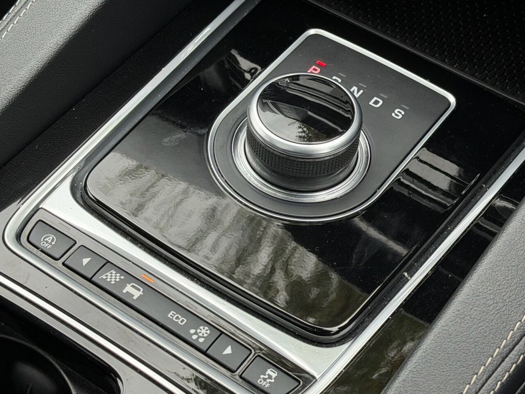 Used Jaguar F-Pace 2017 for sale - 76241447: Photo 19