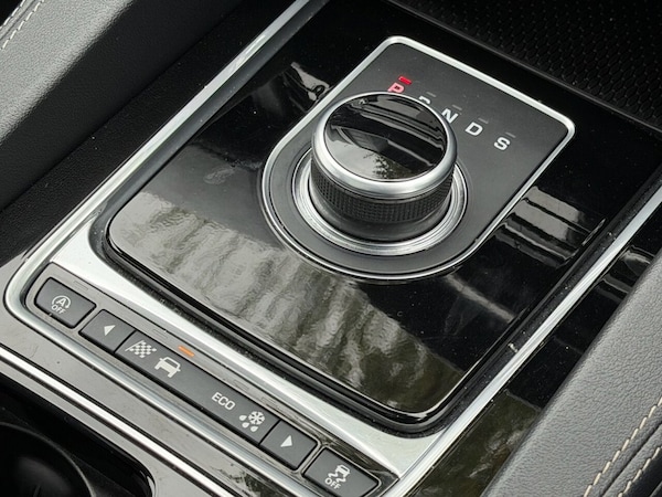 Used Jaguar F-Pace 2017 for sale - 76241447: Photo 22