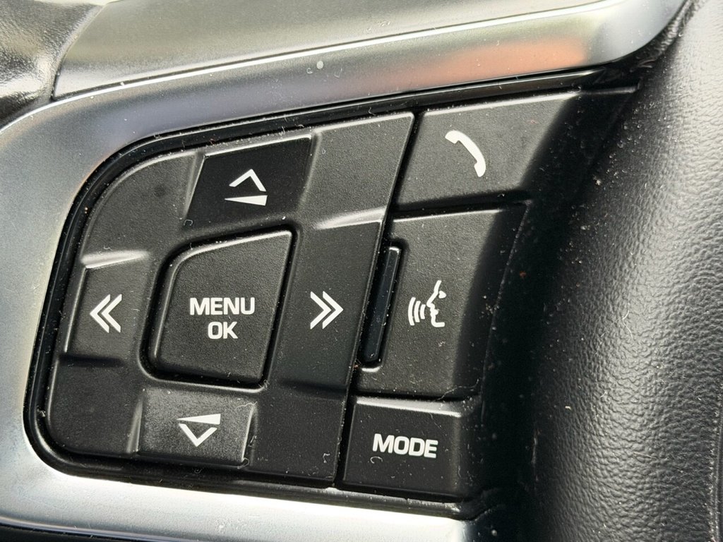 Used Jaguar F-Pace 2017 for sale - 76241447: Photo 24