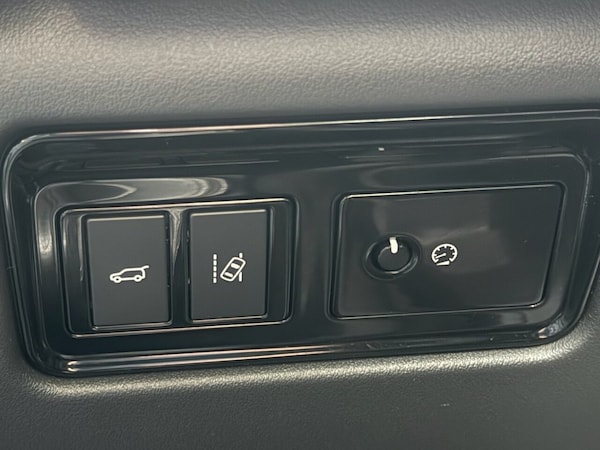 Used Jaguar F-Pace 2017 for sale - 76241447: Photo 24