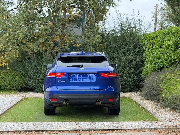 Used Jaguar F-Pace 2017 for sale - 76241447: Photo 4