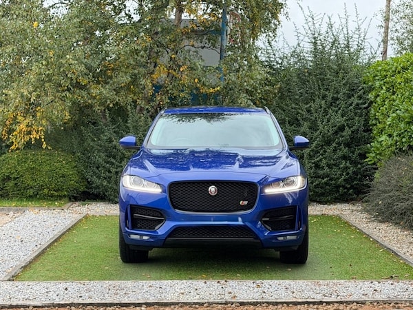 Used Jaguar F-Pace 2017 for sale - 76241447: Photo 7