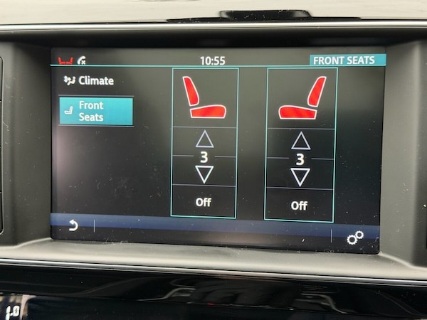 Used Jaguar F-Pace 2017 for sale - 76241447: Photo 9