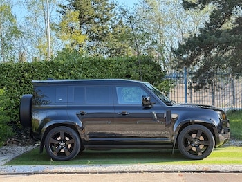 Used Land Rover Defender 2022 for sale - 78358659: Photo