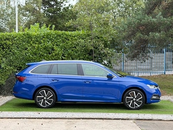 Used Skoda Octavia 2021 for sale - 76280051: Photo
